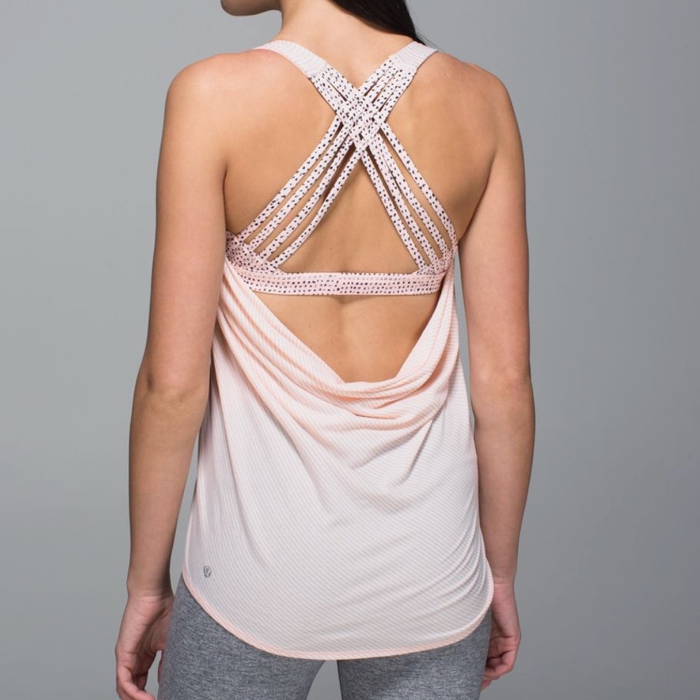 Women’s lululemon free to be wild tank size 8